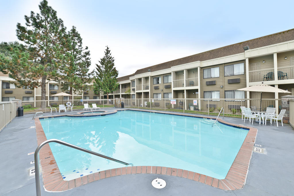 Ramada By Wyndham Kent Seattle Area Hotell Eksteriør bilde