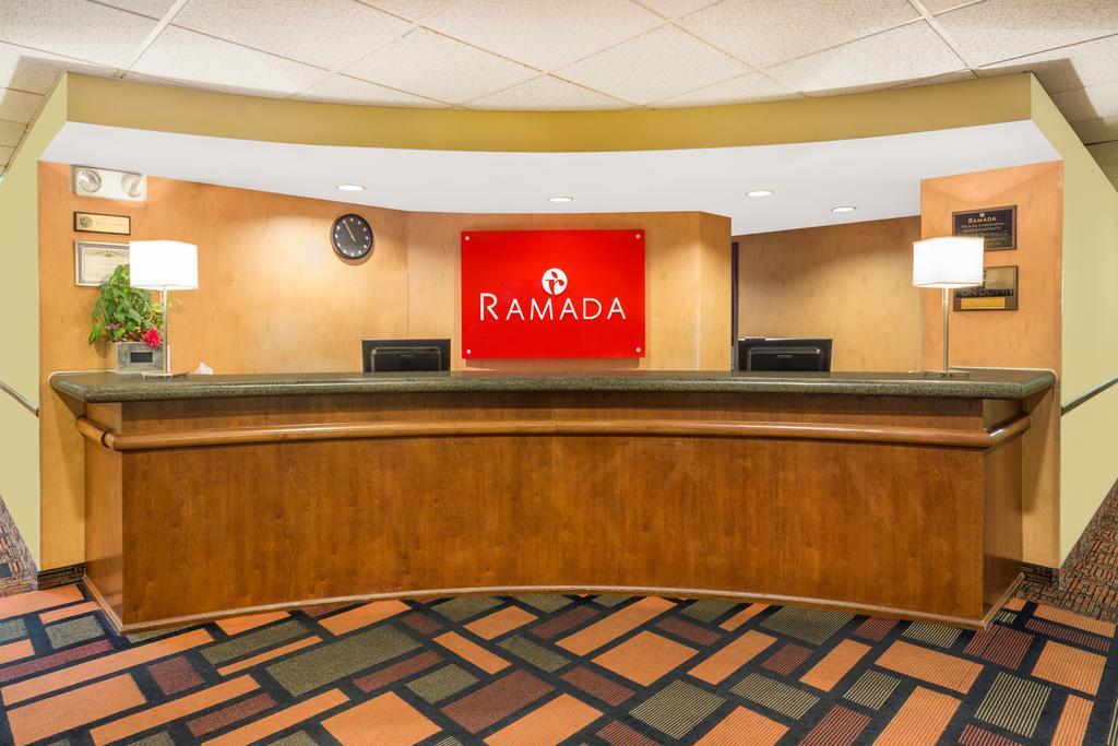 Ramada By Wyndham Kent Seattle Area Hotell Eksteriør bilde